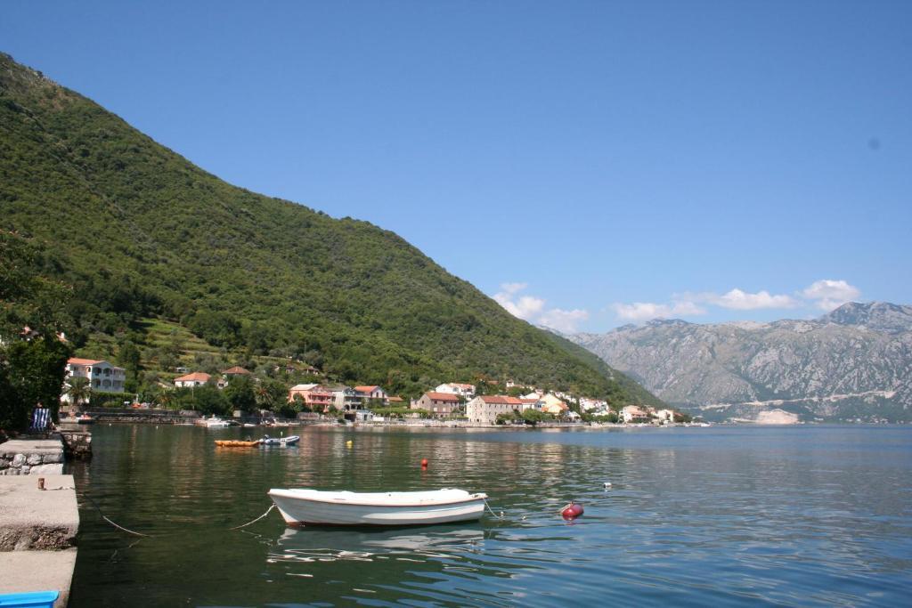 Apartments Penovic Kotor Exterior foto